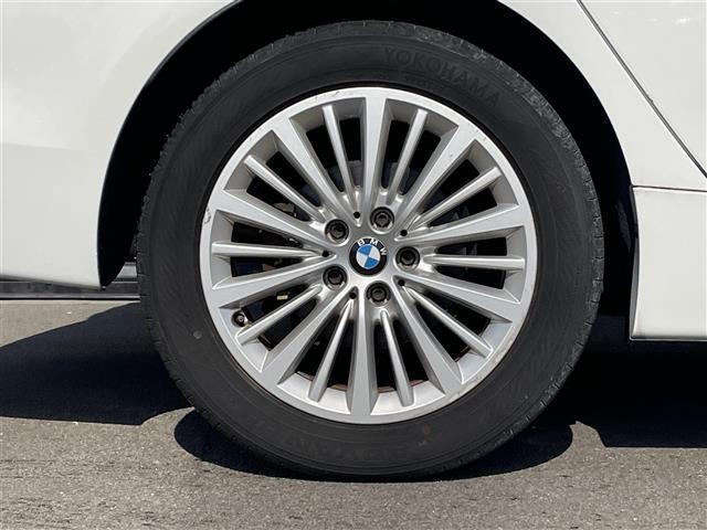 ２シリーズ ２１８ｄグランツアラー　ラグジュアリー　茶革　パワーシート　純正ナビ　シートヒーター　コンフォートアクセス　バックカメラ　コーナーセンサー　インテリジェントセーフティー　パワーバックドア　ミラー一体型ＥＴＣ　純正１７インチアルミホイール（44枚目）