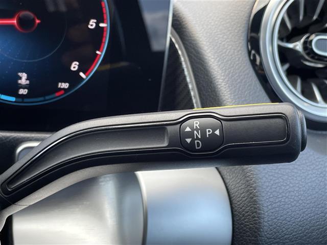 GLB GLB200d 4マチック AMGラインパッケージ ワンオーナー サンルーフ ACC 純正ナビ 360°カメラ 純正ドラレコ ETC ハーフレザーシート シートヒーター LEDライト アンビエントライト 純正19インチAW 純正アルミ付スタッドレス(7枚目)