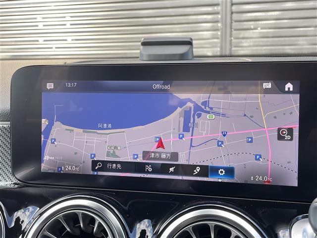 GLB GLB200d 4マチック AMGラインパッケージ ワンオーナー サンルーフ ACC 純正ナビ 360°カメラ 純正ドラレコ ETC ハーフレザーシート シートヒーター LEDライト アンビエントライト 純正19インチAW 純正アルミ付スタッドレス(9枚目)