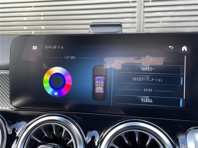 GLB GLB200d 4マチック AMGラインパッケージ ワンオーナー サンルーフ ACC 純正ナビ 360°カメラ 純正ドラレコ ETC ハーフレザーシート シートヒーター LEDライト アンビエントライト 純正19インチAW 純正アルミ付スタッドレス(14枚目)