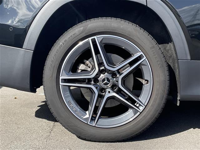GLB GLB200d 4マチック AMGラインパッケージ ワンオーナー サンルーフ ACC 純正ナビ 360°カメラ 純正ドラレコ ETC ハーフレザーシート シートヒーター LEDライト アンビエントライト 純正19インチAW 純正アルミ付スタッドレス(39枚目)