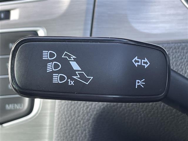 ゴルフヴァリアント TSI コンフォートライン 純正ナビ フルセグTV HID スマートキー DVD再生 プリクラッシュ 前後ドラレコ 純正16インチアルミ バックカメラ Bluetooth 保証書 スペアキー ETC オートライト ルーフレール(9枚目)
