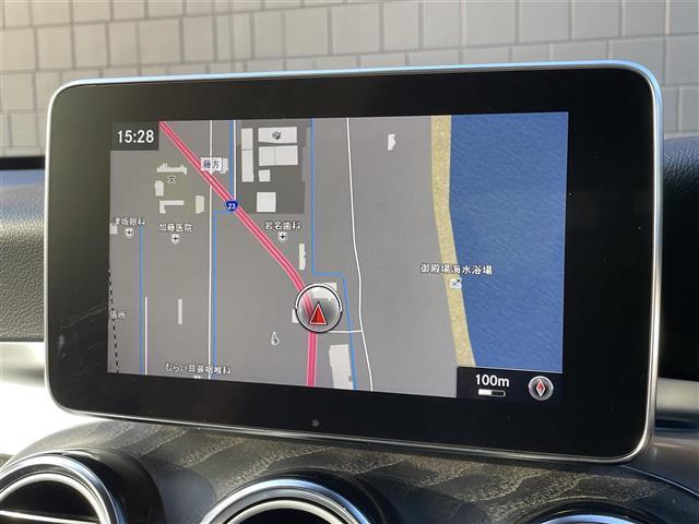 GLC GLC220d 4マチック ローレウスエディション サンルーフ ブルメスター フットトランクオープナー 純正ナビ 全方位カメラ ETC ハーフレザー パワーシート 全席シートヒーター純正19インチアルミ ACC レーダーセーフティPKG キーレスゴー(17枚目)