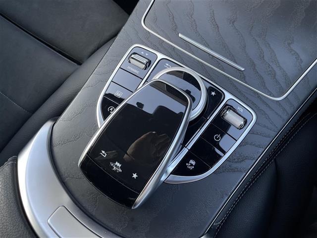 GLC GLC220d 4マチック ローレウスエディション サンルーフ ブルメスター フットトランクオープナー 純正ナビ 全方位カメラ ETC ハーフレザー パワーシート 全席シートヒーター純正19インチアルミ ACC レーダーセーフティPKG キーレスゴー(25枚目)