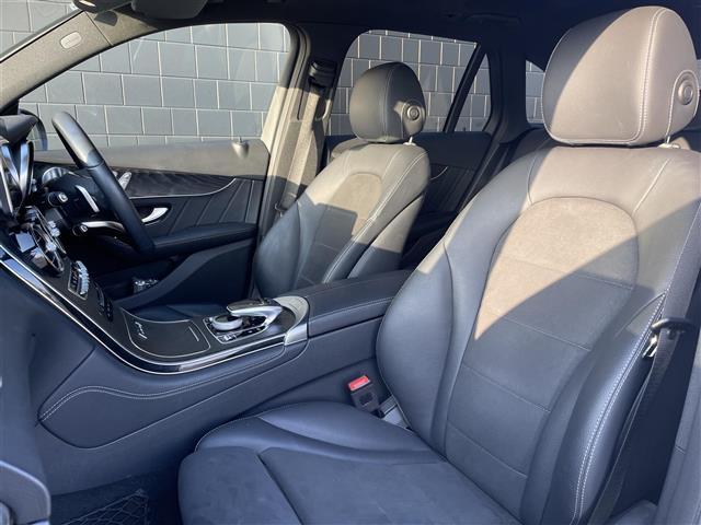 GLC GLC220d 4マチック ローレウスエディション サンルーフ ブルメスター フットトランクオープナー 純正ナビ 全方位カメラ ETC ハーフレザー パワーシート 全席シートヒーター純正19インチアルミ ACC レーダーセーフティPKG キーレスゴー(41枚目)