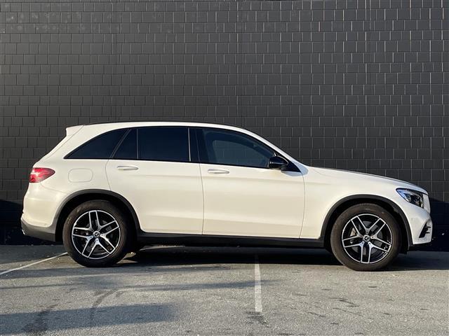 GLC GLC220d 4マチック ローレウスエディション サンルーフ ブルメスター フットトランクオープナー 純正ナビ 全方位カメラ ETC ハーフレザー パワーシート 全席シートヒーター純正19インチアルミ ACC レーダーセーフティPKG キーレスゴー(52枚目)