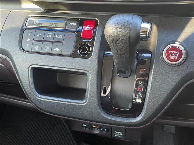 Ｎ－ＯＮＥ プレミアム　Ｇａｔｈｅｒｓナビ　バックカメラ　ドラレコ　ＣＴＢＡ　ツートン　純正１４インチアルミ　純正フロアマット　ハーフレザーシート　Ｂｌｕｅｔｏｏｔｈ　フルセグＴＶ　取扱説明書　保証書　スペアキー　ＨＩＤ（17枚目）