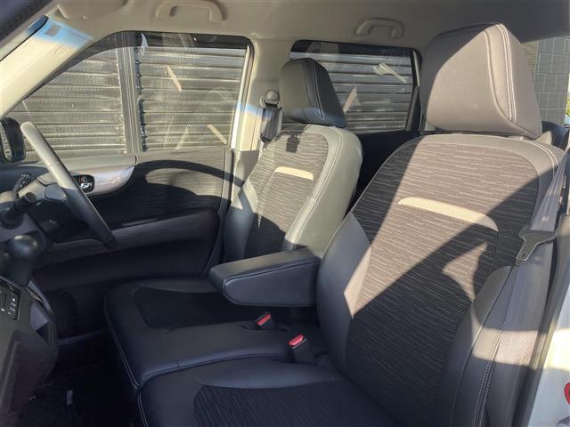 Ｎ－ＯＮＥ プレミアム　Ｇａｔｈｅｒｓナビ　バックカメラ　ドラレコ　ＣＴＢＡ　ツートン　純正１４インチアルミ　純正フロアマット　ハーフレザーシート　Ｂｌｕｅｔｏｏｔｈ　フルセグＴＶ　取扱説明書　保証書　スペアキー　ＨＩＤ（31枚目）