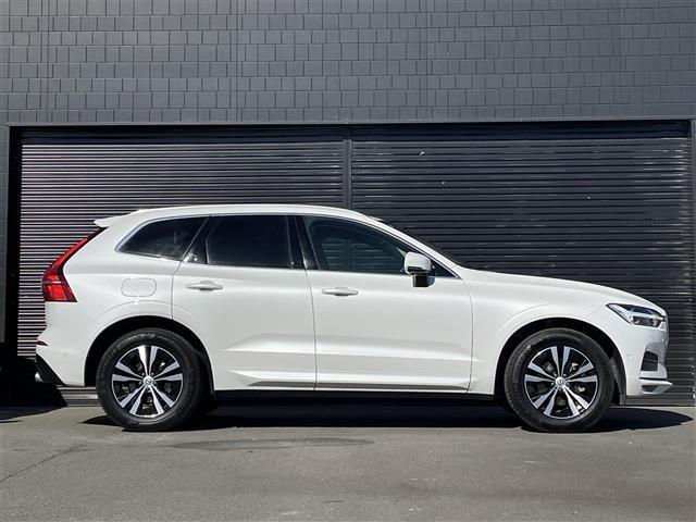 ＸＣ６０ Ｄ４　ＡＷＤ　モーメンタム　ワンオーナー　白革　純正ナビ　ハンドルヒーター　シートヒーター　パワーシート　カープレイ　全方位カメラ　フルセグＴＶ　純正１８インチＡＷ　電動リアゲート　インテリセーフ　ＡＣＣ　Ｂｌｕｅｔｏｏｔｈ（52枚目）