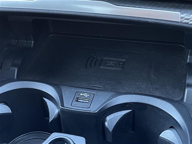 ３シリーズ ３２０ｉ　Ｍスポーツ　コンフォートＰＫＧ　社外地デジチューナー　ＤＶＤ再生可　電動トランク　純正ナビ　全方位カメラ　Ｂｌｕｅｔｏｏｔｈ　ＥＴＣ　純正１８ＡＷ　アンビエントライト　ＡＣＣ　インテリジェントセーフティ　ＬＥＤ（22枚目）