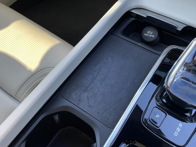 Ｖ６０ Ｂ５　インスクリプション　ワンオーナー　サンルーフ　Ｂｏｗｅｒｓ＆Ｗｉｌｋｉｎｓ　全席シートヒーター　ステアリングヒーター　純正ナビ　全方位カメラ　カープレイ　シートベンチ　純正１８インチアルミ　パイロットアシスト　ＬＥＤ（30枚目）