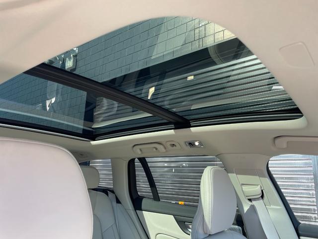 Ｖ６０ Ｂ５　インスクリプション　ワンオーナー　サンルーフ　Ｂｏｗｅｒｓ＆Ｗｉｌｋｉｎｓ　全席シートヒーター　ステアリングヒーター　純正ナビ　全方位カメラ　カープレイ　シートベンチ　純正１８インチアルミ　パイロットアシスト　ＬＥＤ（36枚目）