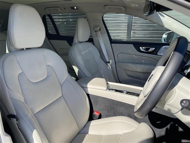 Ｖ６０ Ｂ５　インスクリプション　ワンオーナー　サンルーフ　Ｂｏｗｅｒｓ＆Ｗｉｌｋｉｎｓ　全席シートヒーター　ステアリングヒーター　純正ナビ　全方位カメラ　カープレイ　シートベンチ　純正１８インチアルミ　パイロットアシスト　ＬＥＤ（39枚目）