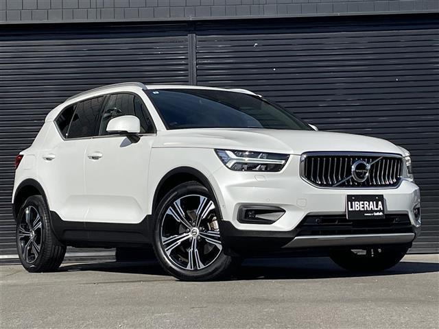 ＸＣ４０ Ｔ４　ＡＷＤ　インスクリプション　ワンオーナー　茶革　ハーマンカードン　オレフォスクリスタルシフトノブ　全席シートヒーター　ハンドルヒーター　パワーシート　電動リアゲート　カープレイ　純正ナビ　全方位カメラ　純正１９インチアルミ（49枚目）