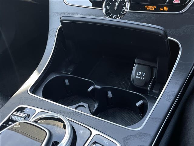 Ｃクラスステーションワゴン Ｃ２００　ステーションワゴン　スポーツ　ＡＣＣ　ＨＵＤ　キーレスゴー　レーダーセーフティ　ＬＥＤ　純正ナビ　バックカメラ　ＥＴＣ　Ｂｌｕｅｔｏｏｔｈ　パワーシート　シートヒーター　黒革シート　電動トランク　純正１８インチアルミ　ルーフレール（17枚目）