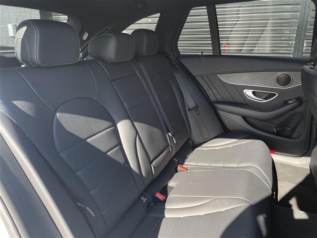 Ｃクラスステーションワゴン Ｃ２００　ステーションワゴン　スポーツ　ＡＣＣ　ＨＵＤ　キーレスゴー　レーダーセーフティ　ＬＥＤ　純正ナビ　バックカメラ　ＥＴＣ　Ｂｌｕｅｔｏｏｔｈ　パワーシート　シートヒーター　黒革シート　電動トランク　純正１８インチアルミ　ルーフレール（24枚目）