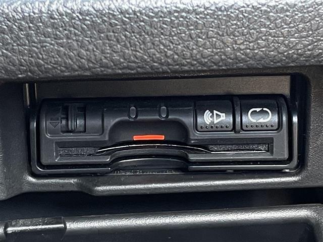 セレナ ハイウェイスター　Ｓ－ハイブリッド　純正ナビ　バックカメラ　フルセグＴＶ　ＡＬＰＩＮＥフリップダウンモニター　両側パワースライドドア　社外１５インチアルミホイール　シートカバー　ビルトインＥＴＣ　ドライブレコーダー　クルーズコントロール（14枚目）