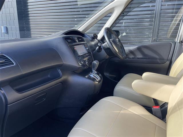 セレナ ハイウェイスター　Ｓ－ハイブリッド　純正ナビ　バックカメラ　フルセグＴＶ　ＡＬＰＩＮＥフリップダウンモニター　両側パワースライドドア　社外１５インチアルミホイール　シートカバー　ビルトインＥＴＣ　ドライブレコーダー　クルーズコントロール（22枚目）