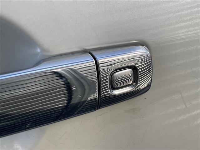 セレナ ハイウェイスター　Ｓ－ハイブリッド　純正ナビ　バックカメラ　フルセグＴＶ　ＡＬＰＩＮＥフリップダウンモニター　両側パワースライドドア　社外１５インチアルミホイール　シートカバー　ビルトインＥＴＣ　ドライブレコーダー　クルーズコントロール（32枚目）