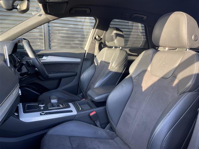 Ｑ５ ４０ＴＤＩクワトロ　スポーツ　ＳラインＰＫＧ　エアサス　ＡＢＴ２０ＡＷ　ＡＢＴバッジ　純正ナビ　全方位カメラ　カープレイ　ＥＴＣ　純正ドラレコ　レーダー探知機　ハーフレザー　全席シートヒーター　マトリクスＬＥＤ　バーチャルＣＰ（27枚目）