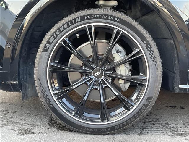 Ｑ５ ４０ＴＤＩクワトロ　スポーツ　ＳラインＰＫＧ　エアサス　ＡＢＴ２０ＡＷ　ＡＢＴバッジ　純正ナビ　全方位カメラ　カープレイ　ＥＴＣ　純正ドラレコ　レーダー探知機　ハーフレザー　全席シートヒーター　マトリクスＬＥＤ　バーチャルＣＰ（40枚目）