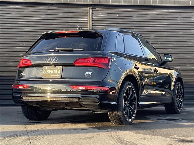 Ｑ５ ４０ＴＤＩクワトロ　スポーツ　ＳラインＰＫＧ　エアサス　ＡＢＴ２０ＡＷ　ＡＢＴバッジ　純正ナビ　全方位カメラ　カープレイ　ＥＴＣ　純正ドラレコ　レーダー探知機　ハーフレザー　全席シートヒーター　マトリクスＬＥＤ　バーチャルＣＰ（43枚目）