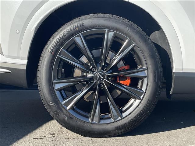 ＲＸ ＲＸ３５０　Ｆスポーツ　パノラマサンルーフ　オレンジキャリパー　輻射ヒーター　赤革　後席電動シート　アンビエントライト　レクサスチームメイトアドバンストパーク　１４インチナビ　シートヒーター　ベンチレーション（44枚目）