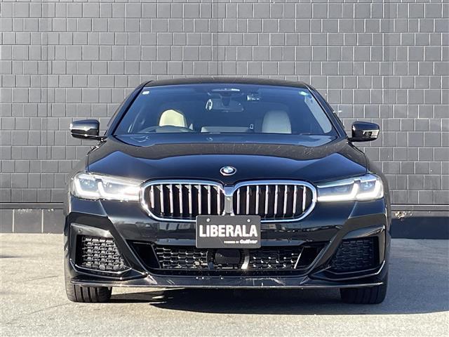 ５シリーズ ５２３ｄ　ｘＤｒｉｖｅＭスポーツエディションジョイ＋　白革　電動トランク　アンビエントライト　純正ナビ　フルセグＴＶ　カープレイ　Ｂｌｕｅｔｏｏｔｈ　ＥＴＣ　前後ドライブレコーダー　純正１９ＡＷ　シートヒーター　パワーシート　インテリジェントセーフティ（50枚目）