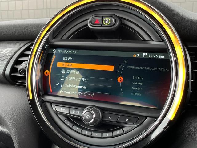 ＭＩＮＩ クーパー　純正ナビ　バックカメラ　社外フルセグチューナー　ＥＴＣ　置くだけ充電　クルーズコントロール　純正１５インチアルミ　ＬＥＤライト　オートライト　全方位ドラレコ　コンフォートアクセス　コーナーセンサー（19枚目）