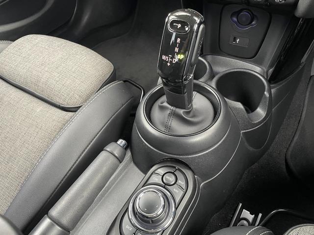 MINI クーパーD クラシック・トリム ワンオーナー 純正ナビ バックカメラ 純正16インチアルミホイール クルーズコントロール ミラー一体型ETC コーナーセンサー ハーフレザーシート シートヒーター 純正前後ドライブレコーダー(23枚目)