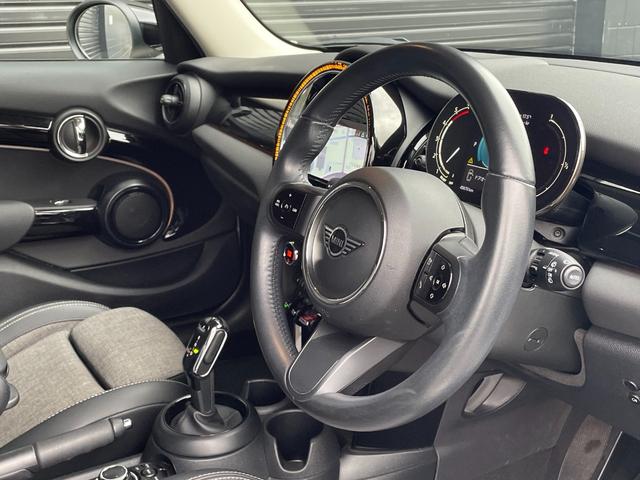 MINI クーパーD クラシック・トリム ワンオーナー 純正ナビ バックカメラ 純正16インチアルミホイール クルーズコントロール ミラー一体型ETC コーナーセンサー ハーフレザーシート シートヒーター 純正前後ドライブレコーダー(28枚目)