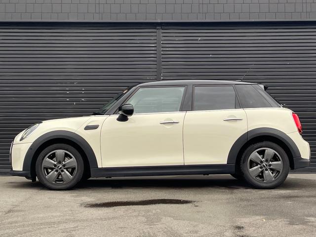 MINI クーパーD クラシック・トリム ワンオーナー 純正ナビ バックカメラ 純正16インチアルミホイール クルーズコントロール ミラー一体型ETC コーナーセンサー ハーフレザーシート シートヒーター 純正前後ドライブレコーダー(45枚目)