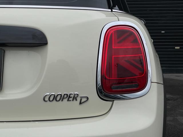 MINI クーパーD クラシック・トリム ワンオーナー 純正ナビ バックカメラ 純正16インチアルミホイール クルーズコントロール ミラー一体型ETC コーナーセンサー ハーフレザーシート シートヒーター 純正前後ドライブレコーダー(48枚目)