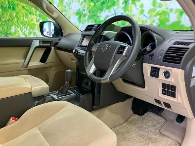 ランドクルーザープラド ４ＷＤ　ＴＸ　社外　ＳＤナビ／ＥＴＣ／ＥＢＤ付ＡＢＳ／横滑り防止装置／フルセグＴＶ／エアバッグ　運転席／エアバッグ　助手席／エアバッグ　サイド／ＭＴモード付き／アルミホイール　純正　１７インチ／キーレスエントリー（4枚目）
