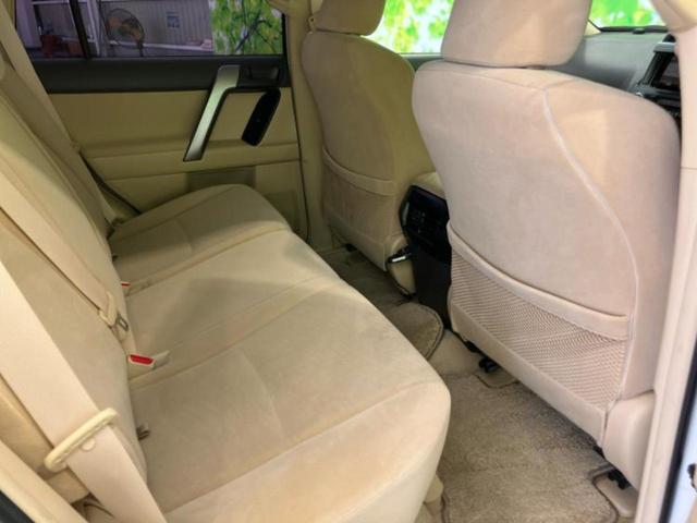 ランドクルーザープラド ４ＷＤ　ＴＸ　社外　ＳＤナビ／ＥＴＣ／ＥＢＤ付ＡＢＳ／横滑り防止装置／フルセグＴＶ／エアバッグ　運転席／エアバッグ　助手席／エアバッグ　サイド／ＭＴモード付き／アルミホイール　純正　１７インチ／キーレスエントリー（5枚目）