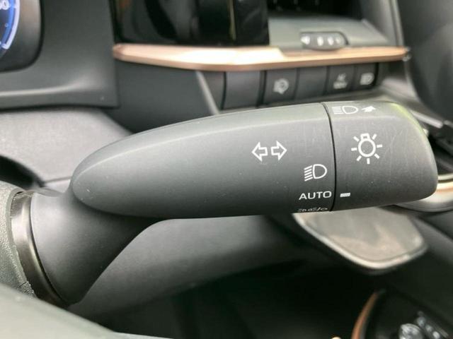 クラウンスポーツ 4WD Z ガラスルーフ/保証書/純正 12.3インチ メモリーナビ/デジタルインナーミラー/トヨタセーフティセンス/シートヒーター 前席/全方位モニター/車線逸脱防止支援システム/シート 合皮 全周囲カメラ(17枚目)