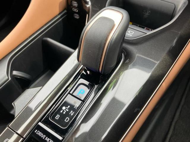 クラウンスポーツ 4WD Z ガラスルーフ/保証書/純正 12.3インチ メモリーナビ/デジタルインナーミラー/トヨタセーフティセンス/シートヒーター 前席/全方位モニター/車線逸脱防止支援システム/シート 合皮 全周囲カメラ(24枚目)