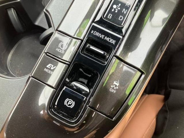 クラウンスポーツ 4WD Z ガラスルーフ/保証書/純正 12.3インチ メモリーナビ/デジタルインナーミラー/トヨタセーフティセンス/シートヒーター 前席/全方位モニター/車線逸脱防止支援システム/シート 合皮 全周囲カメラ(40枚目)