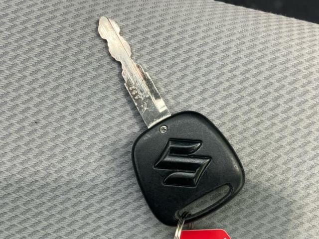 アルト VP 新品タイヤ/横滑り防止装置/エアバッグ 運転席/エアバッグ 助手席/キーレスエントリー/パワーステアリング/マニュアルエアコン/ヘッドライトレベライザー/CD(40枚目)