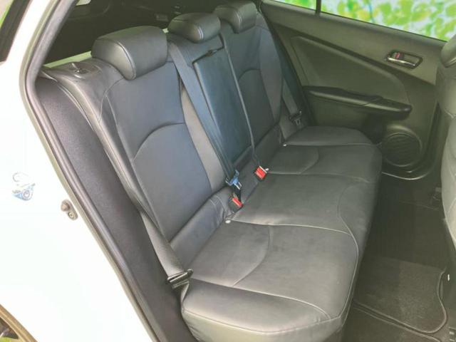 プリウス Ｓツーリングセレクションブラックエディション　モデリスタエアロ／ディスプレイオーディオ８インチ／トヨタセーフティセンス／シートヒーター　前席／パノラミックビューモニター／車線逸脱防止支援システム／シート　合皮／ヘッドランプ　ＬＥＤ　全周囲カメラ（5枚目）