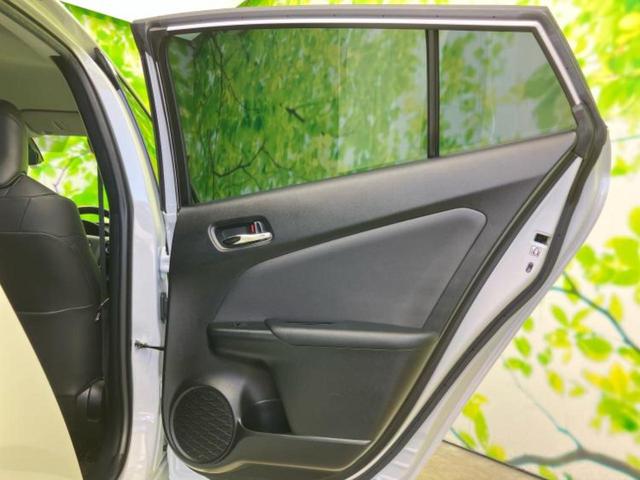 プリウス Ｓツーリングセレクションブラックエディション　モデリスタエアロ／ディスプレイオーディオ８インチ／トヨタセーフティセンス／シートヒーター　前席／パノラミックビューモニター／車線逸脱防止支援システム／シート　合皮／ヘッドランプ　ＬＥＤ　全周囲カメラ（22枚目）