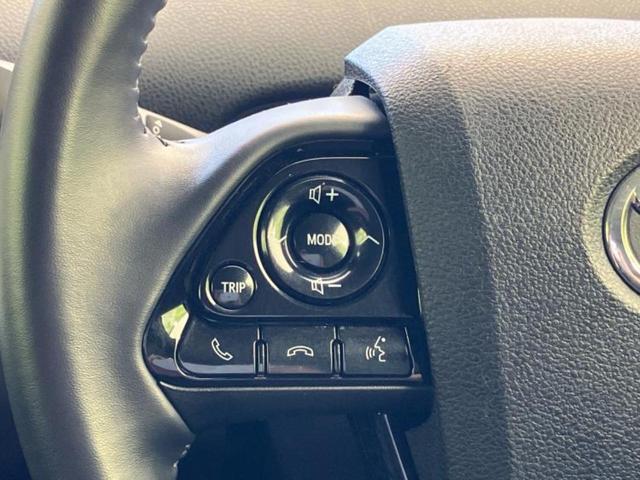 プリウス Ｓツーリングセレクションブラックエディション　モデリスタエアロ／ディスプレイオーディオ８インチ／トヨタセーフティセンス／シートヒーター　前席／パノラミックビューモニター／車線逸脱防止支援システム／シート　合皮／ヘッドランプ　ＬＥＤ　全周囲カメラ（27枚目）