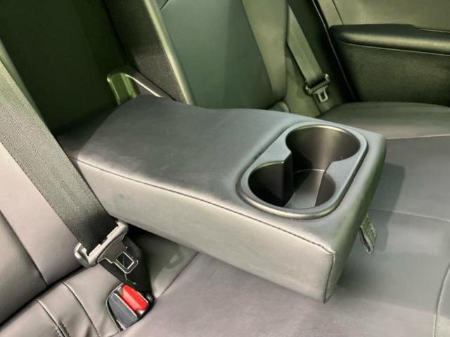 プリウス Ｓツーリングセレクションブラックエディション　モデリスタエアロ／ディスプレイオーディオ８インチ／トヨタセーフティセンス／シートヒーター　前席／パノラミックビューモニター／車線逸脱防止支援システム／シート　合皮／ヘッドランプ　ＬＥＤ　全周囲カメラ（33枚目）