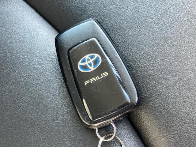 プリウス Ｓツーリングセレクションブラックエディション　モデリスタエアロ／ディスプレイオーディオ８インチ／トヨタセーフティセンス／シートヒーター　前席／パノラミックビューモニター／車線逸脱防止支援システム／シート　合皮／ヘッドランプ　ＬＥＤ　全周囲カメラ（34枚目）