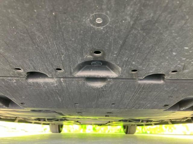 プリウス Ｓツーリングセレクションブラックエディション　モデリスタエアロ／ディスプレイオーディオ８インチ／トヨタセーフティセンス／シートヒーター　前席／パノラミックビューモニター／車線逸脱防止支援システム／シート　合皮／ヘッドランプ　ＬＥＤ　全周囲カメラ（53枚目）