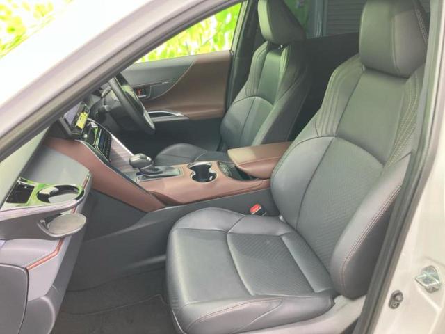 ハリアーハイブリッド Ｚレザーパッケージ　ＪＢＬ／保証書／純正　ＳＤナビ／デジタルインナーミラー／トヨタセーフティセンス／エアーシート　前席／パノラミックビューモニター／車線逸脱防止支援システム／シート　フルレザー　革シート　全周囲カメラ（6枚目）