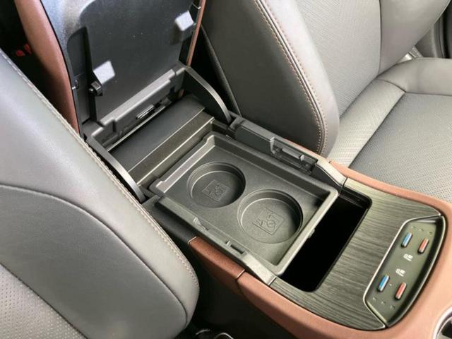 ハリアーハイブリッド Ｚレザーパッケージ　ＪＢＬ／保証書／純正　ＳＤナビ／デジタルインナーミラー／トヨタセーフティセンス／エアーシート　前席／パノラミックビューモニター／車線逸脱防止支援システム／シート　フルレザー　革シート　全周囲カメラ（35枚目）