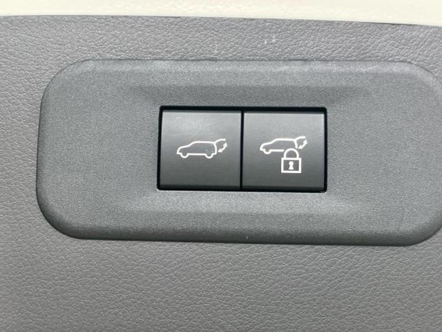 ＮＸ ４ＷＤ　ＮＸ２５０バージョンＬ　サンルーフ／保証書／純正　ＳＤナビ／プリクラッシュセーフティ／シートヒーター　全席／パノラミックビューモニター／車線逸脱防止支援システム／シート　合皮／パーキングアシスト　自動操舵／電動バックドア（25枚目）