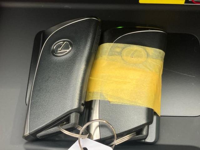 ＮＸ ４ＷＤ　ＮＸ２５０バージョンＬ　サンルーフ／保証書／純正　ＳＤナビ／プリクラッシュセーフティ／シートヒーター　全席／パノラミックビューモニター／車線逸脱防止支援システム／シート　合皮／パーキングアシスト　自動操舵／電動バックドア（42枚目）