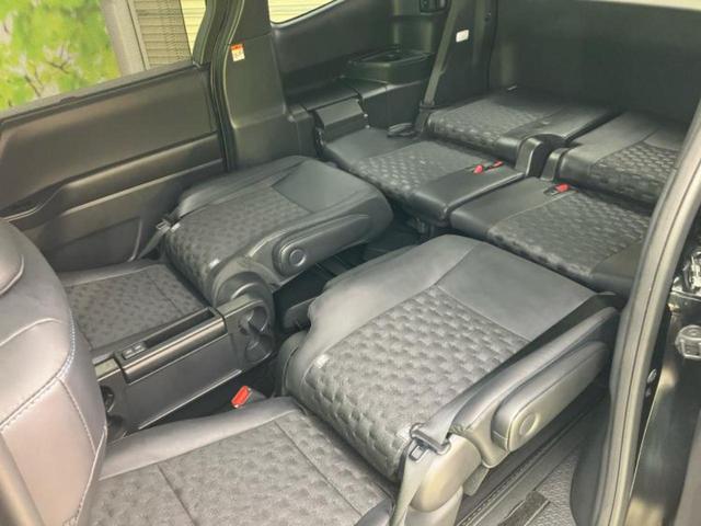 ヴォクシー S-Z 保証書/ディスプレイオーディオ10.5インチ/フリップダウンモニター 純正 13.2インチ/トヨタセーフティセンス/両側電動スライドドア/シートヒーター 前席/車線逸脱防止支援システム バックカメラ(27枚目)